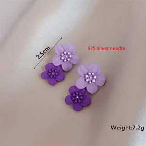 Boucles D'oreilles Pendantes Violettes Fleur Taille Moyenne